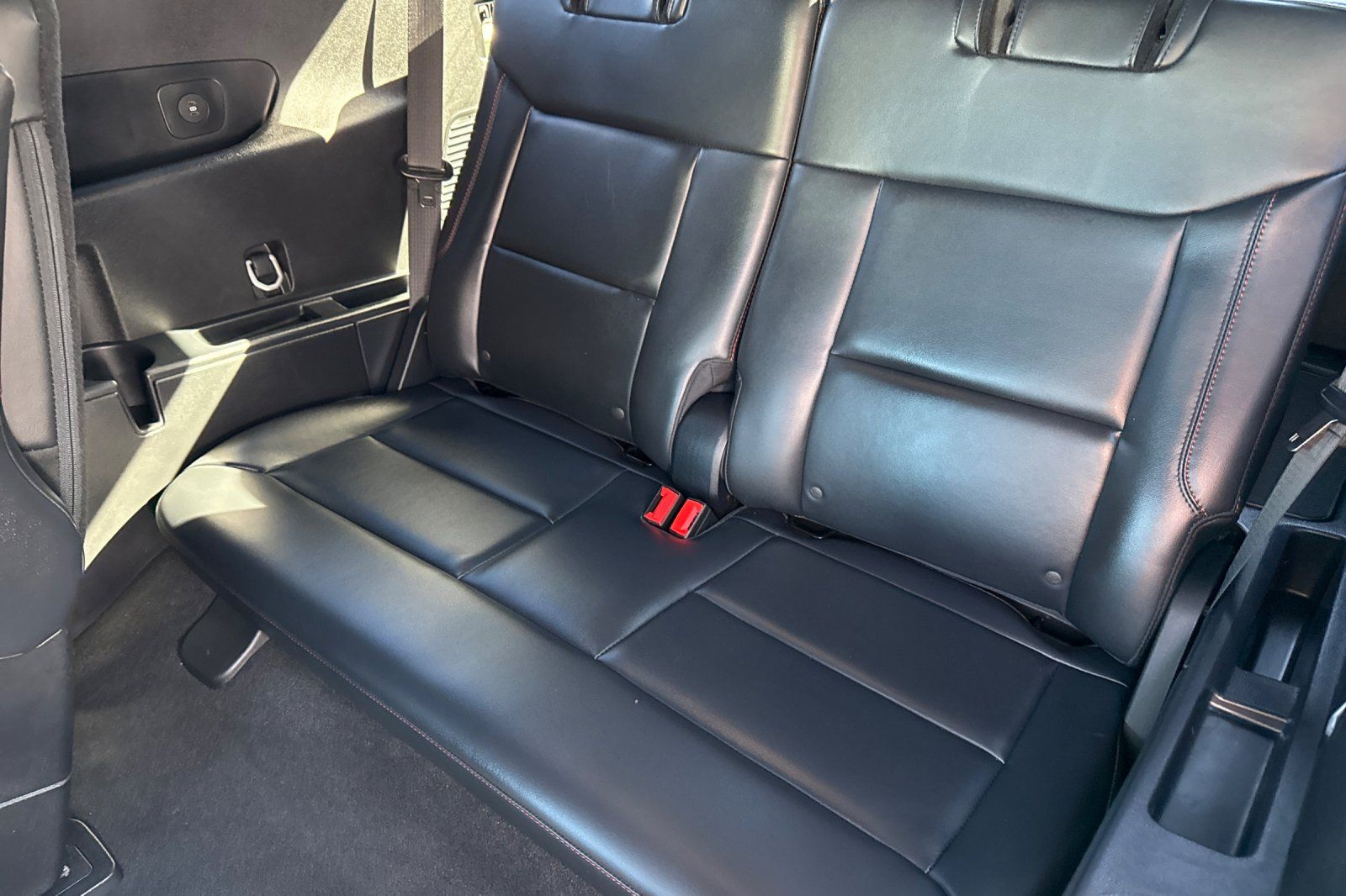 Used 2025 Ford Explorer - photo 14