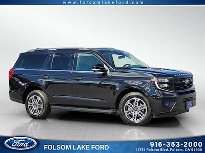 Used 2025 Ford Expedition - photo 1