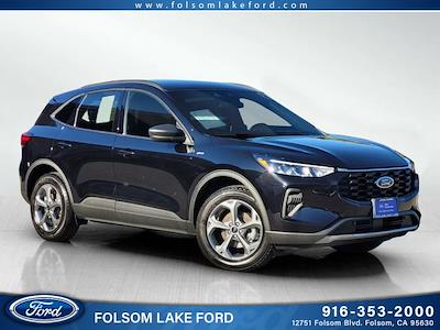 Used 2025 Ford Escape - photo 1