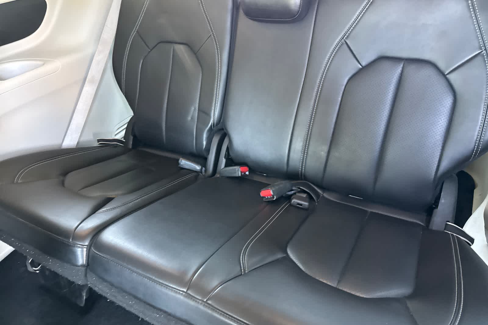 Used 2023 Chrysler Pacifica - photo 17