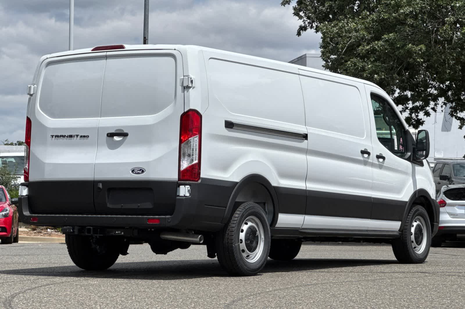 New 2026 Ford Transit 250 - photo 5