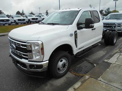 2025 Ford F-350 Super Cab DRW 4x4 Cab Chassis for sale #13982 - photo 1