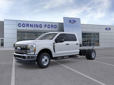New 2025 Ford F-350 Crew Cab 4x4 Cab Chassis for sale #14611 - photo 1