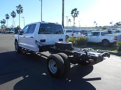 2026 Ford F-350 Crew Cab DRW 4x4 Cab Chassis for sale #15189 - photo 2