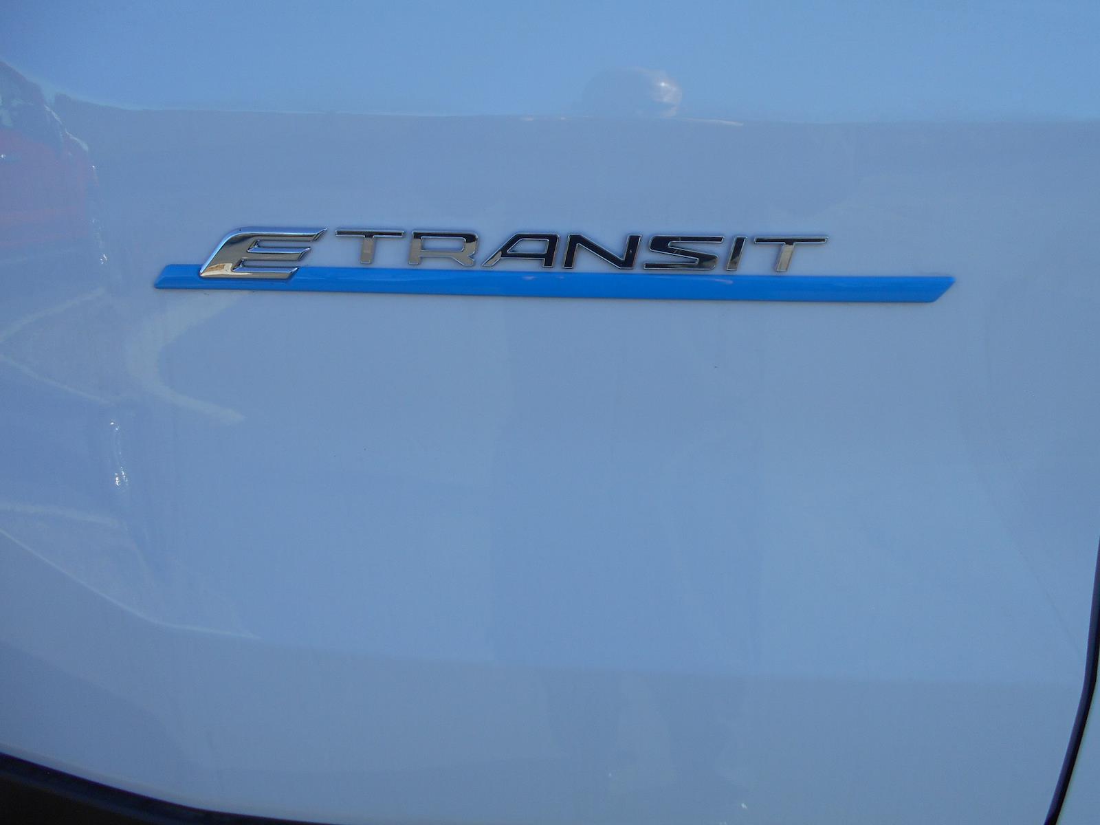 Used 2022 Ford E-Transit 350 - photo 8