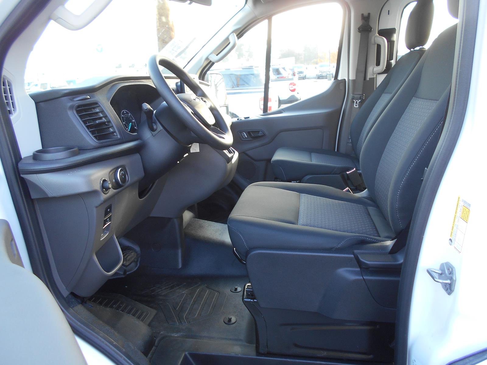 Used 2025 Ford Transit 250 - photo 5