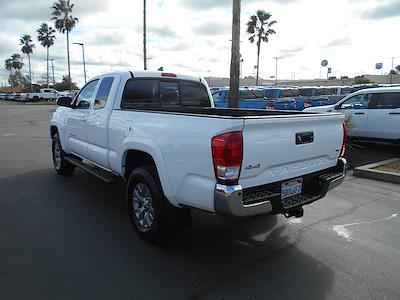 Used 2017 Toyota Tacoma - photo 1