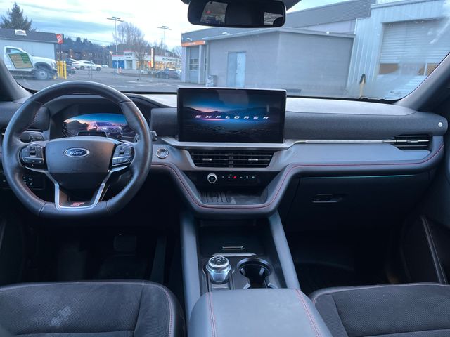 Used 2025 Ford Explorer - photo 12
