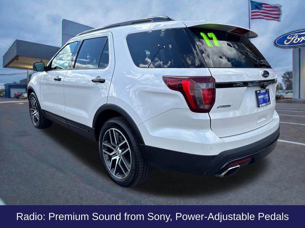Used 2017 Ford Explorer - photo 2