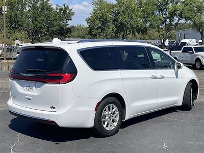 2021 Chrysler Pacifica FWD Minivan for sale #DF21666A - photo 2
