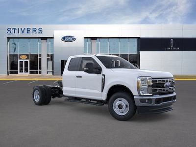 New 2026 Ford F-350 Super Cab Cab Chassis for sale #MZ17820 - photo 1
