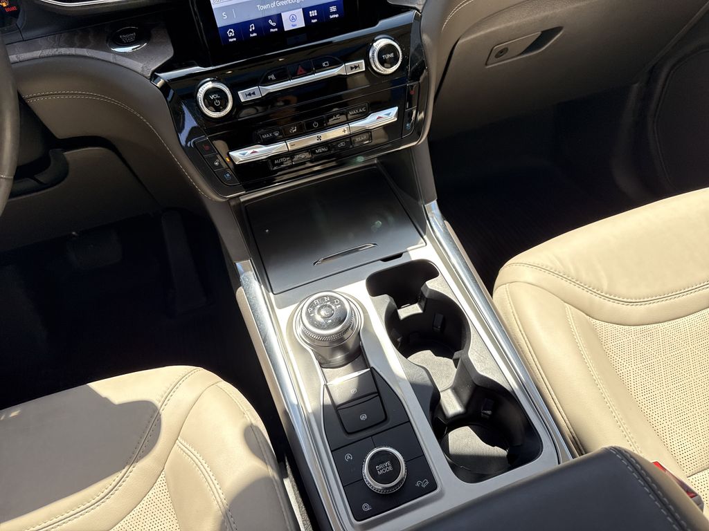 Used 2023 Ford Explorer - photo 16