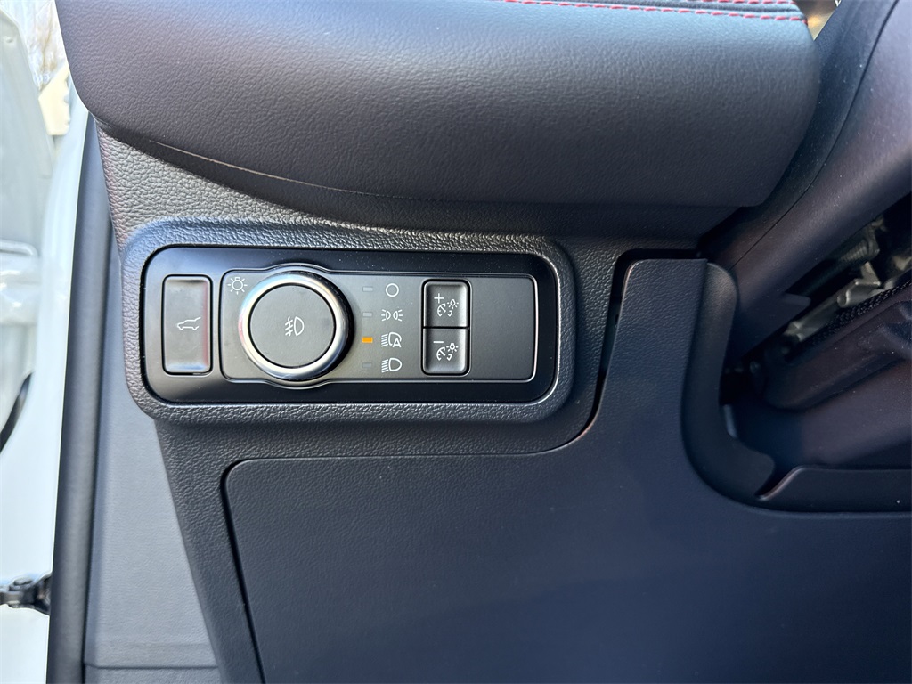 Used 2026 Ford Explorer - photo 27