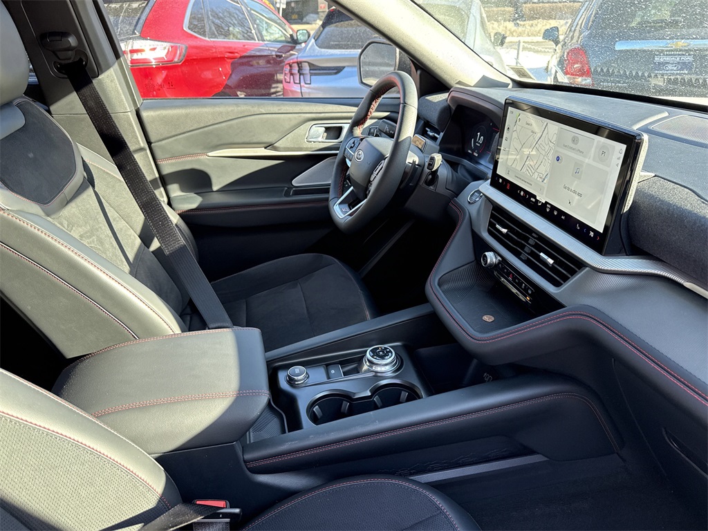 Used 2026 Ford Explorer - photo 31