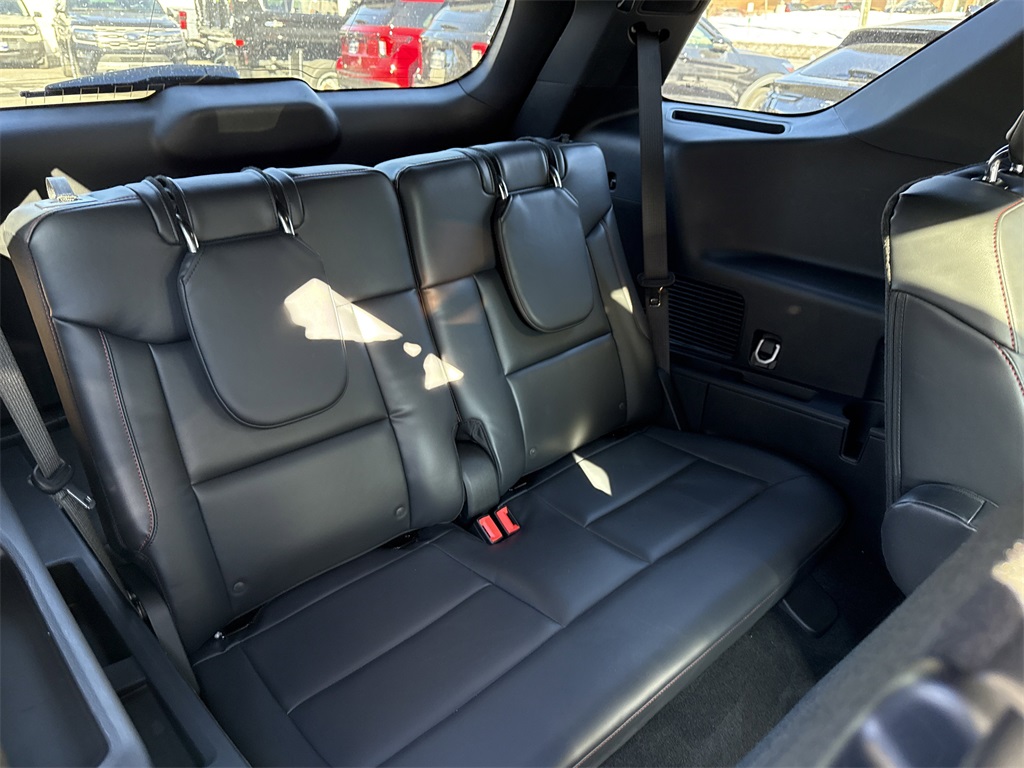 Used 2026 Ford Explorer - photo 35