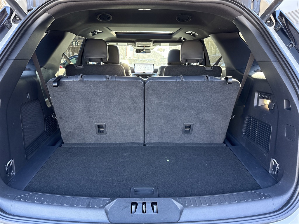 Used 2026 Ford Explorer - photo 37