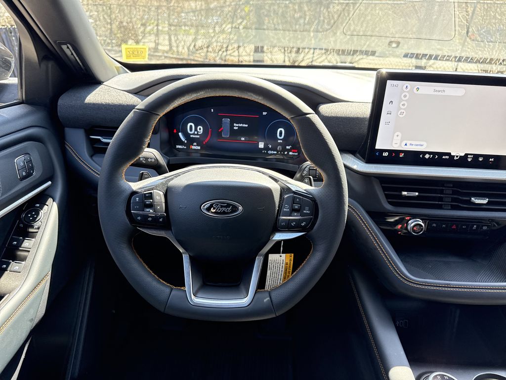 Used 2026 Ford Explorer - photo 14