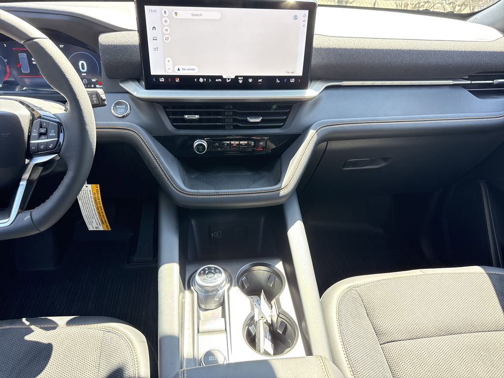 Used 2026 Ford Explorer - photo 15