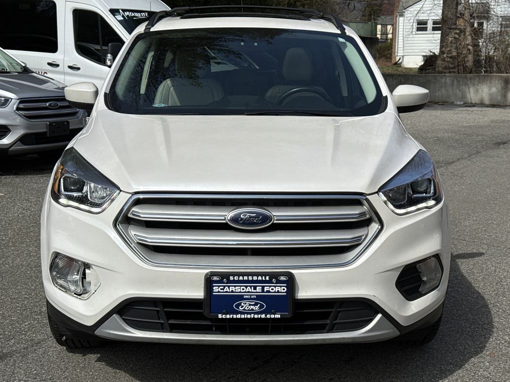 Used 2019 Ford Escape - photo 2