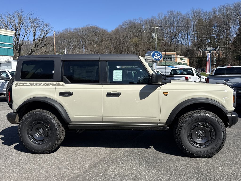 New 2025 Ford Bronco - photo 5