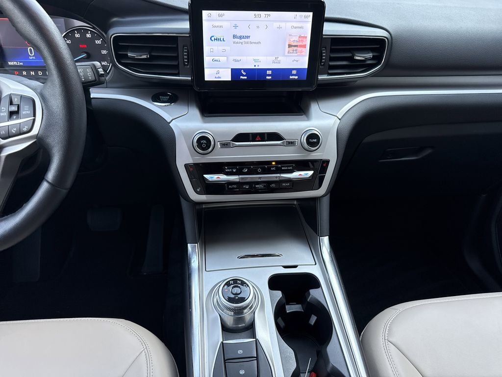 Used 2022 Ford Explorer - photo 18
