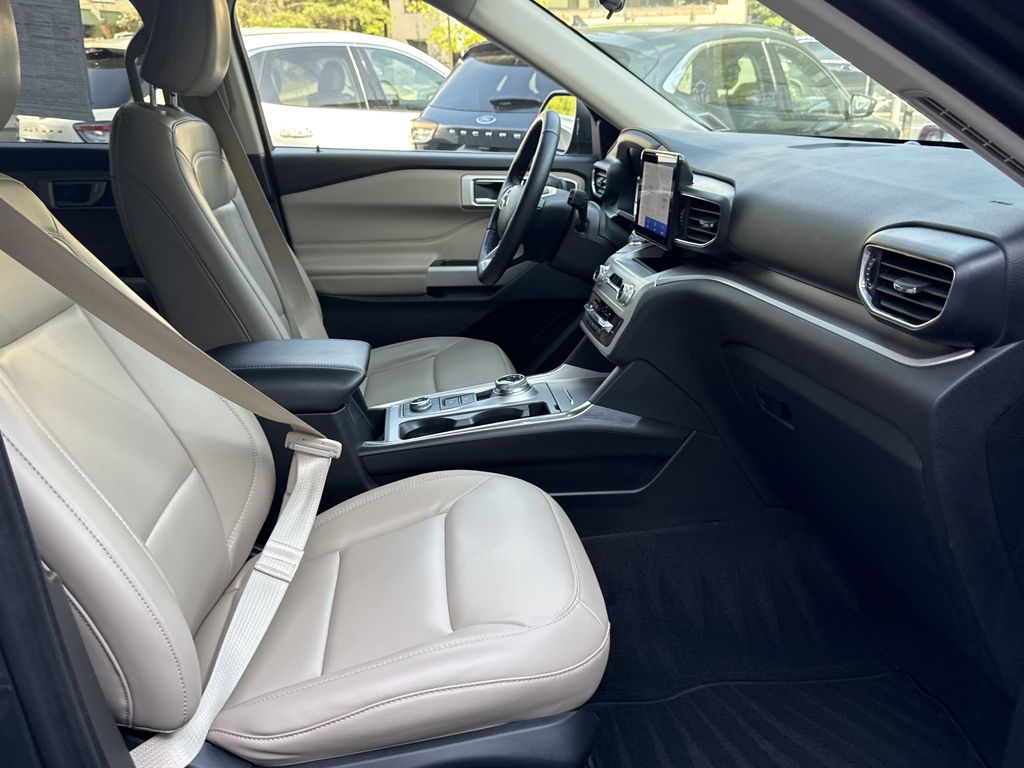 Used 2022 Ford Explorer - photo 33
