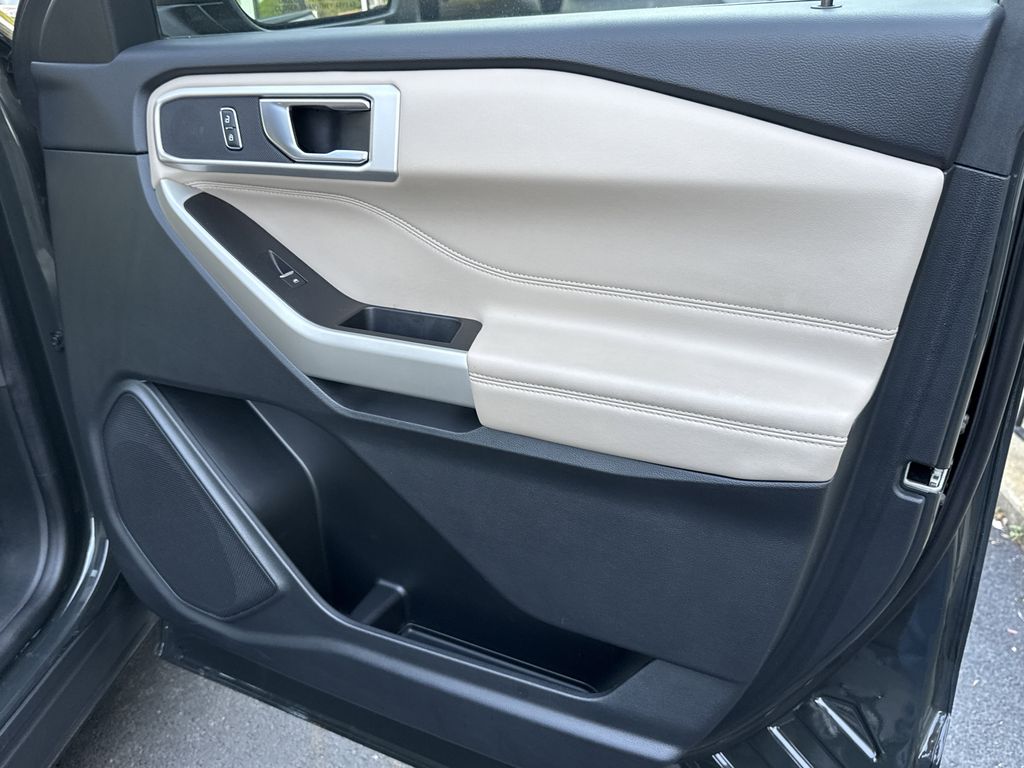 Used 2022 Ford Explorer - photo 34