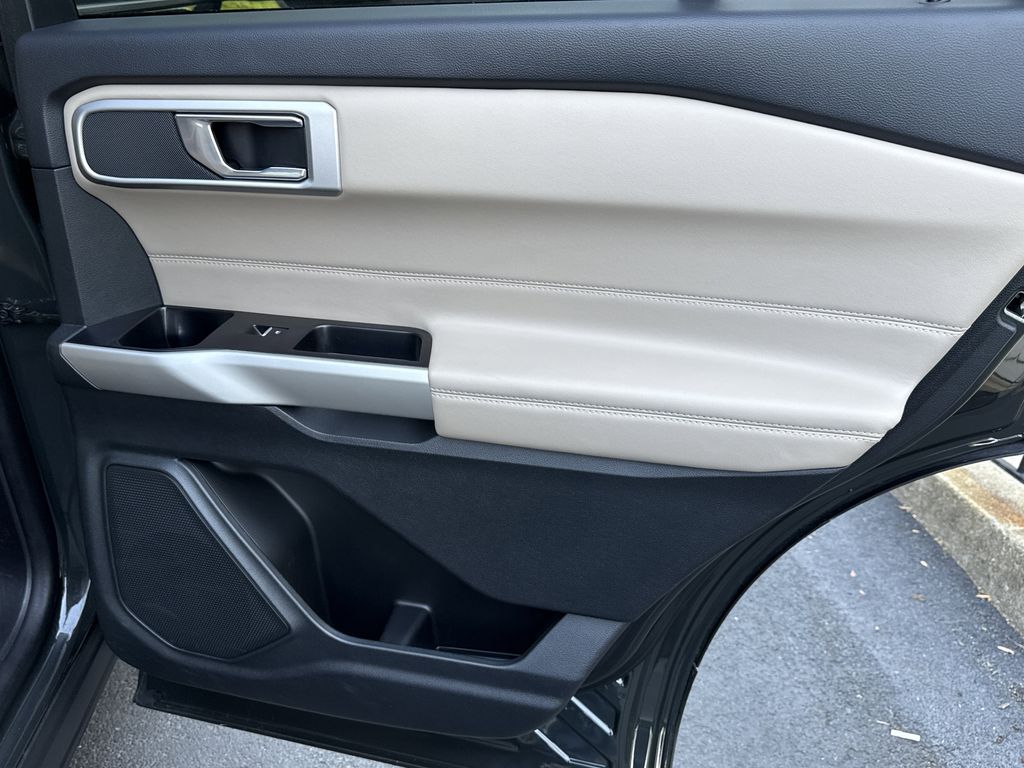 Used 2022 Ford Explorer - photo 36