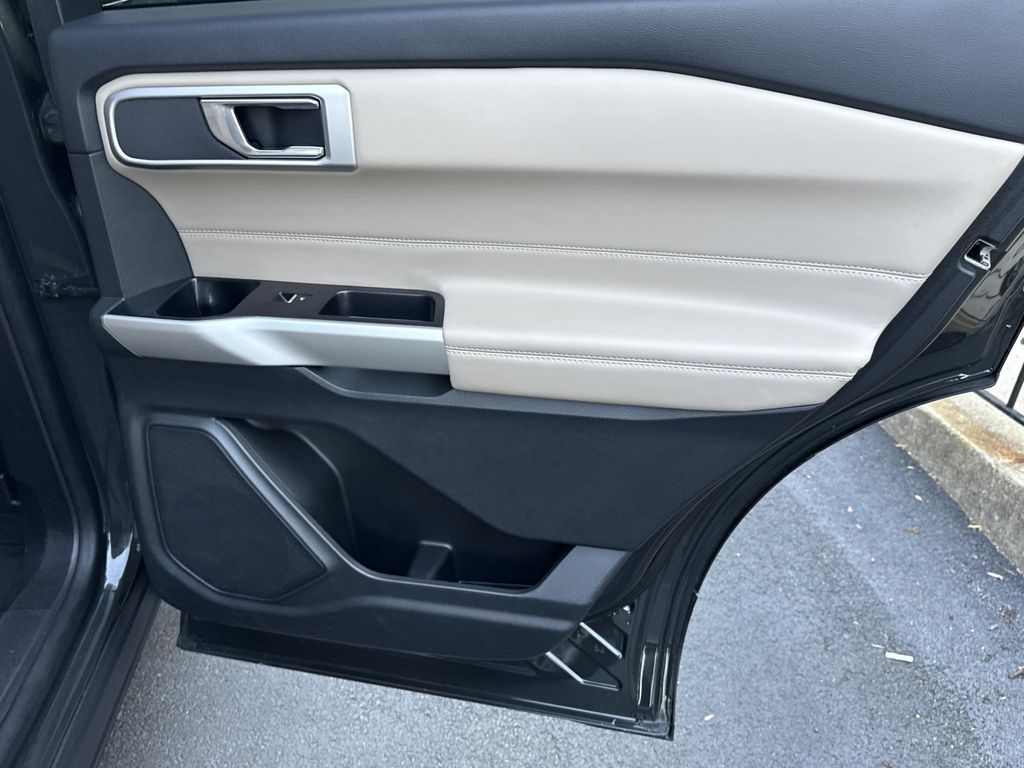Used 2022 Ford Explorer - photo 38