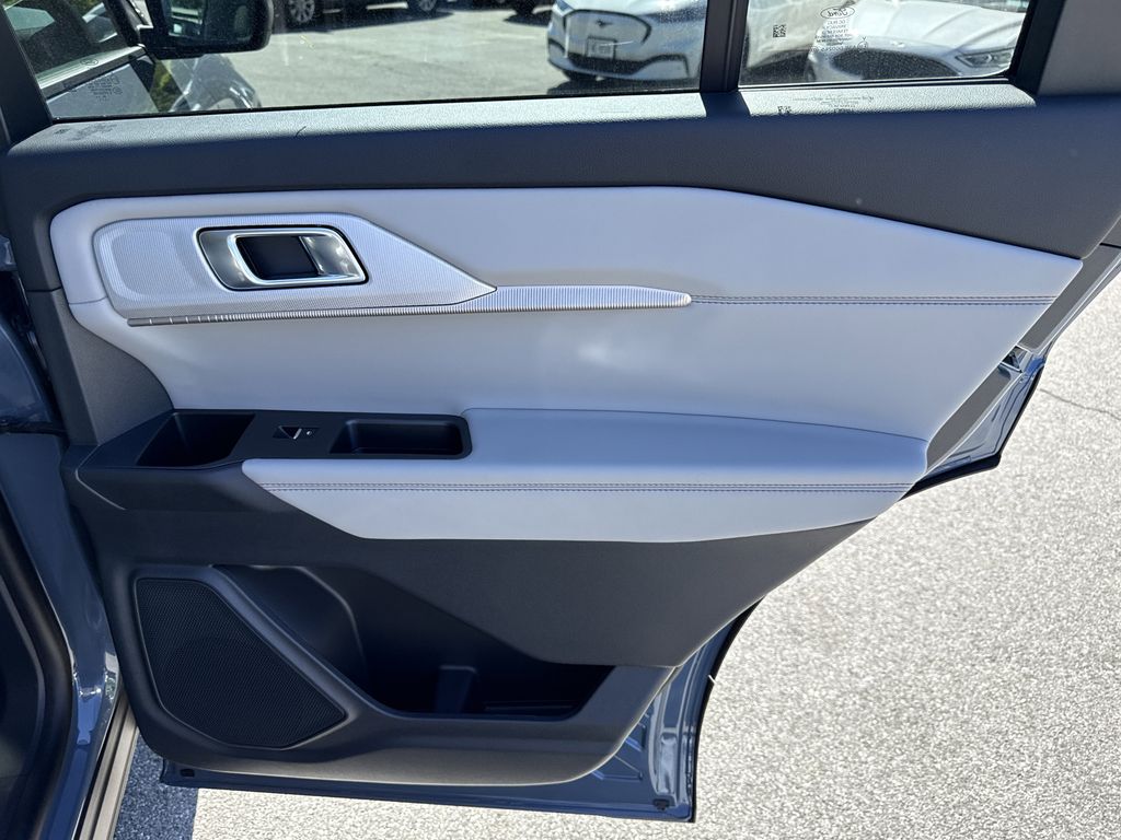 New 2026 Ford Explorer - photo 35