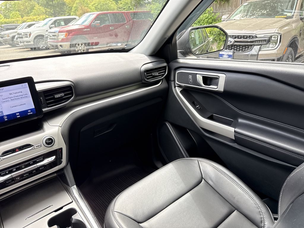 Used 2022 Ford Explorer - photo 18