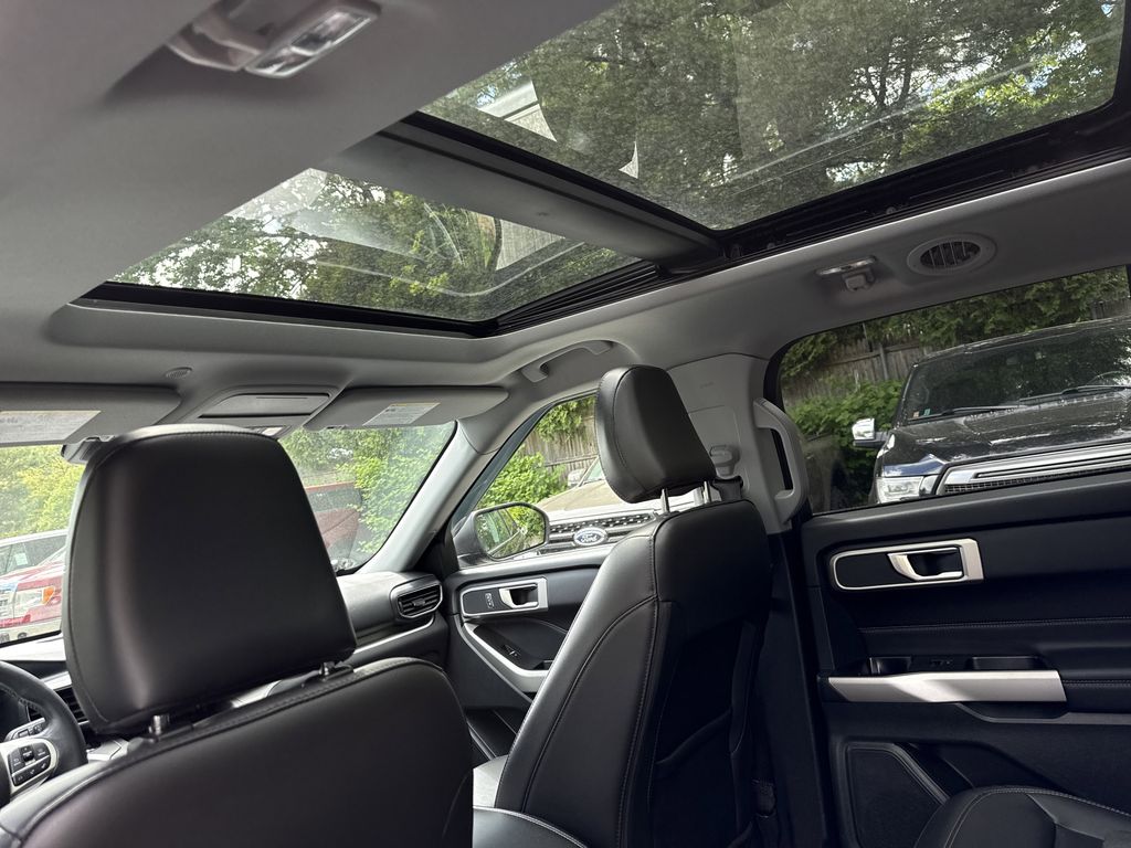 Used 2022 Ford Explorer - photo 19