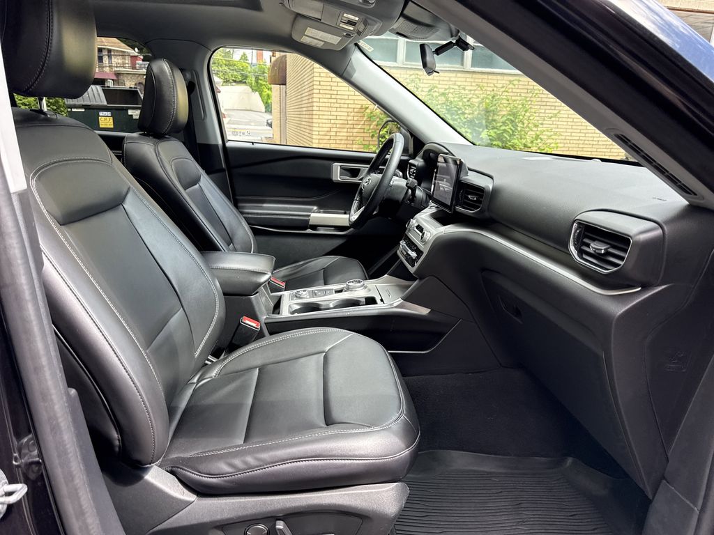 Used 2022 Ford Explorer - photo 32