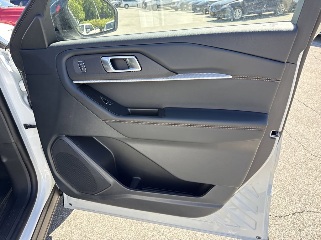 New 2026 Ford Explorer - photo 32