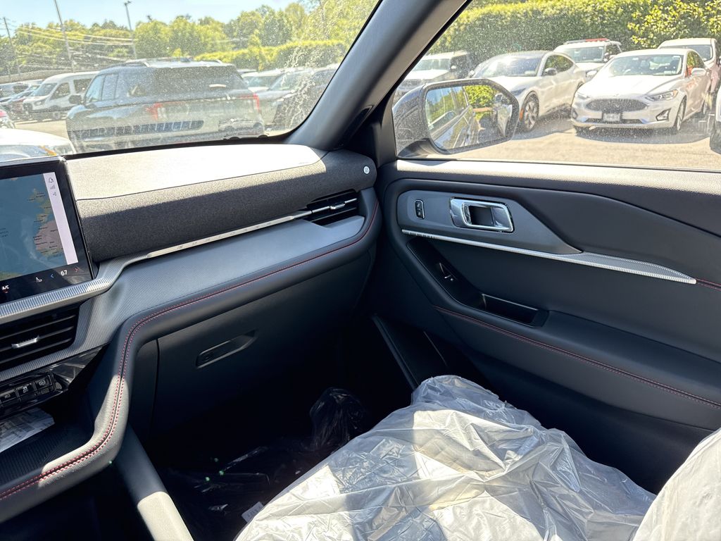 New 2026 Ford Explorer - photo 17