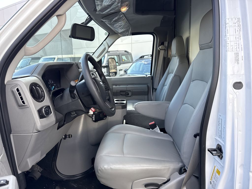 New 2026 Ford E-350 - photo 11