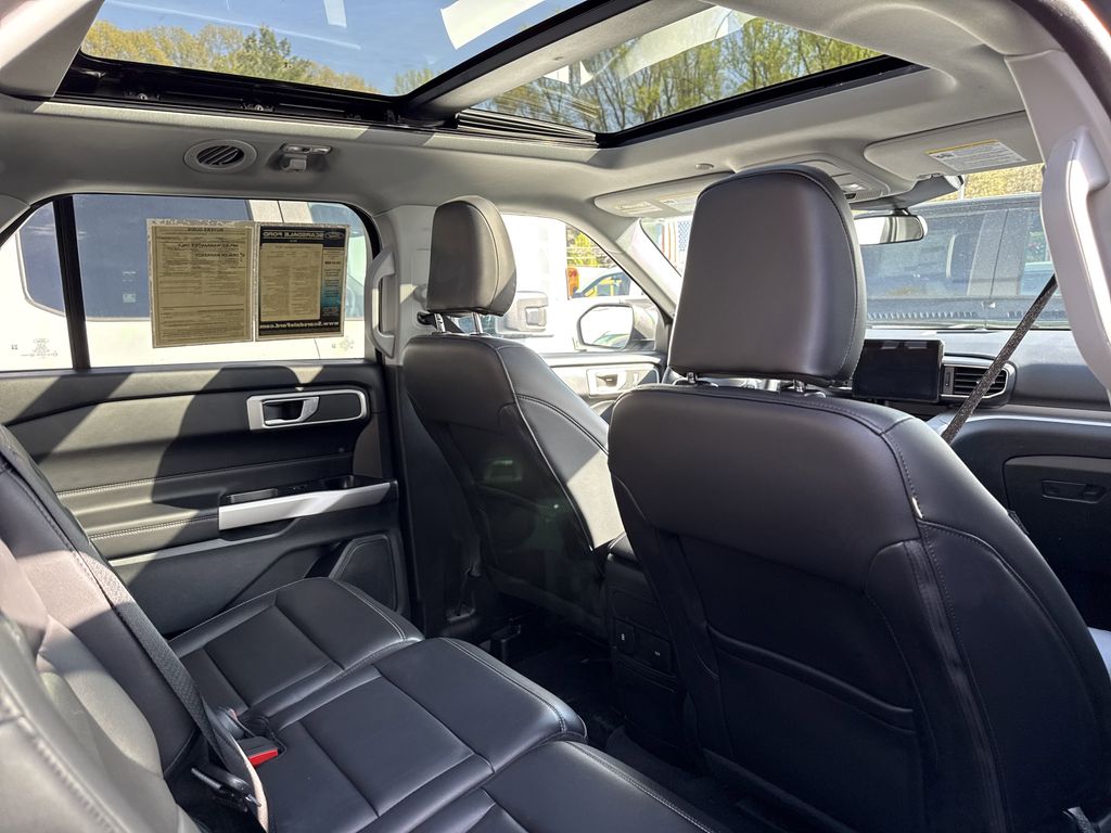 Used 2023 Ford Explorer - photo 30