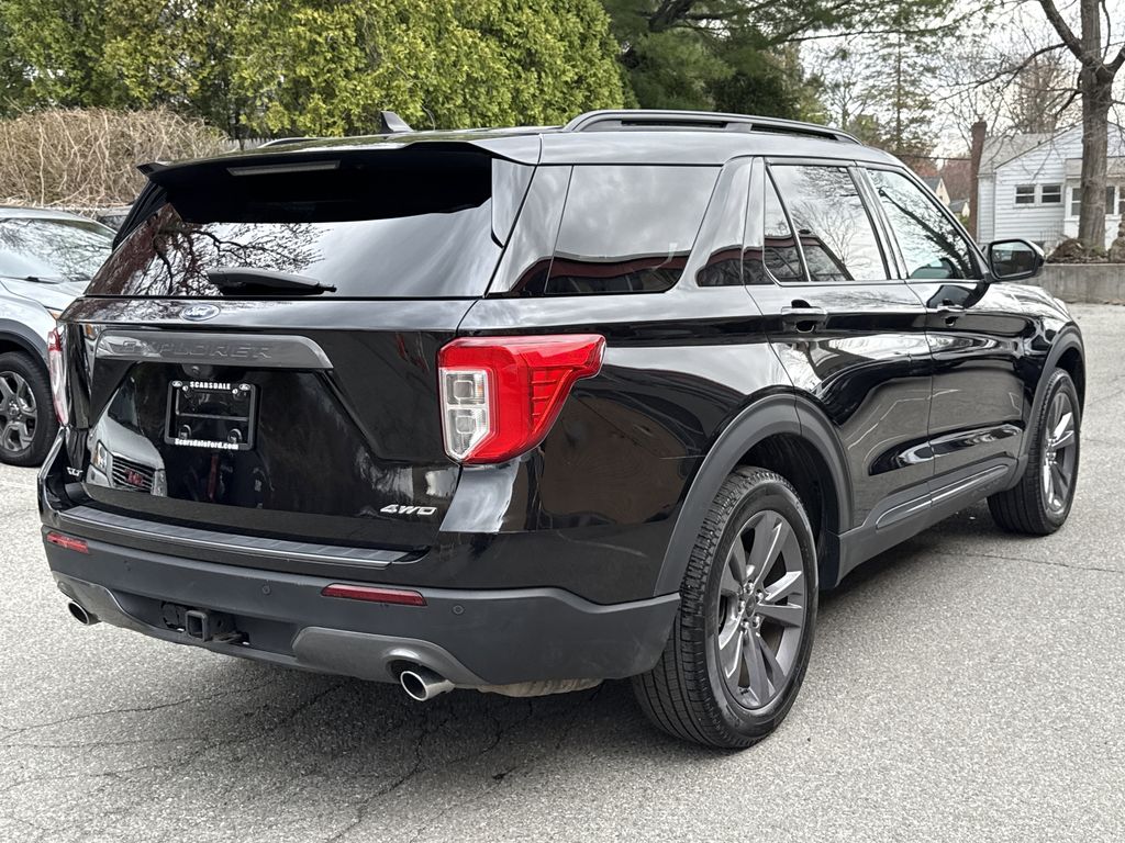 Used 2023 Ford Explorer - photo 2