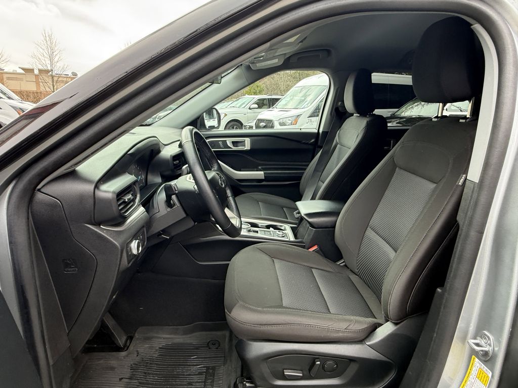 Used 2022 Ford Explorer - photo 18