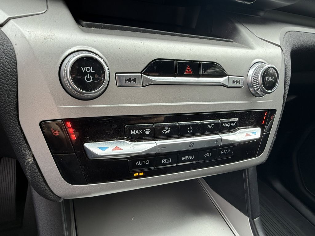 Used 2022 Ford Explorer - photo 22