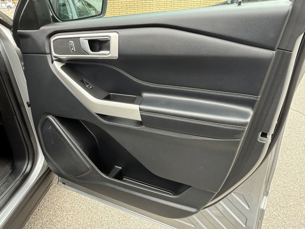 Used 2022 Ford Explorer - photo 29