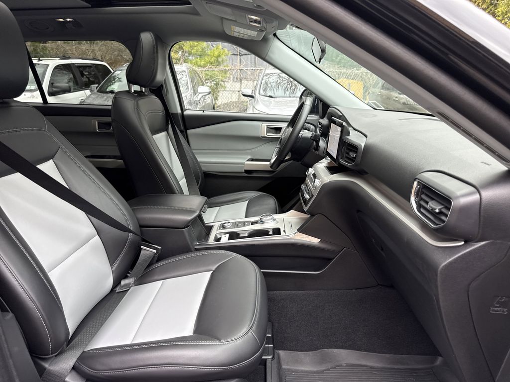 Used 2023 Ford Explorer - photo 20