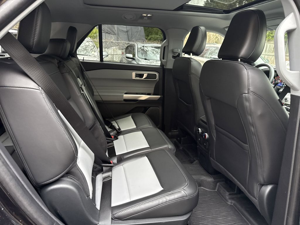 Used 2023 Ford Explorer - photo 22