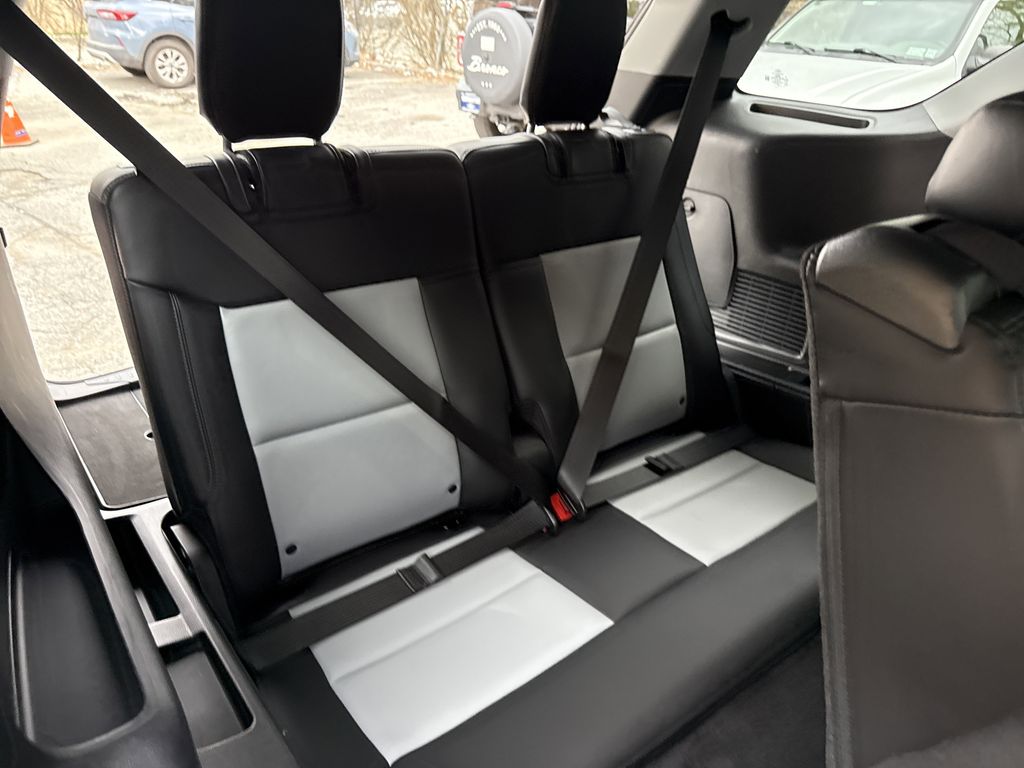 Used 2023 Ford Explorer - photo 25