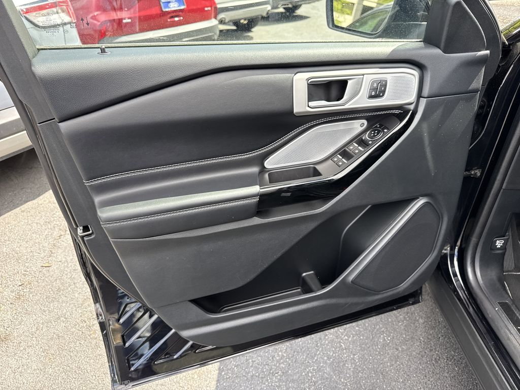 Used 2023 Ford Explorer - photo 21