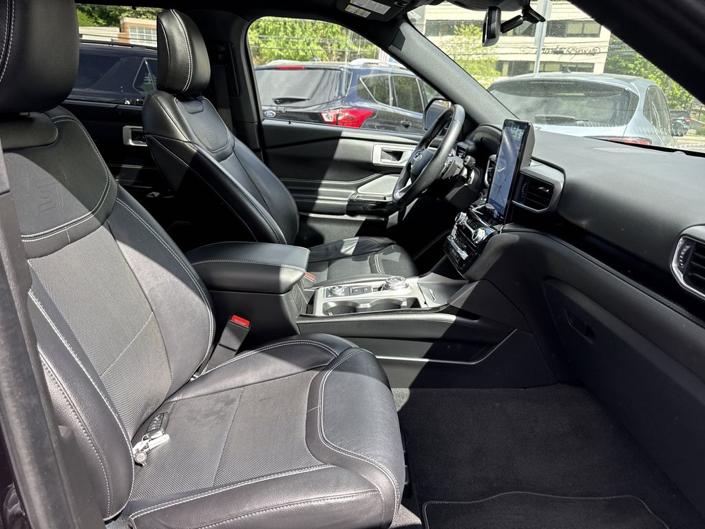 Used 2023 Ford Explorer - photo 34