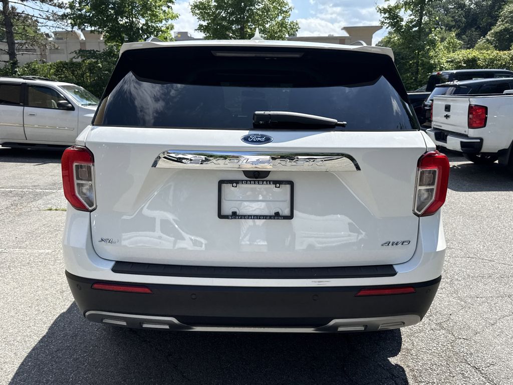 Used 2022 Ford Explorer - photo 2