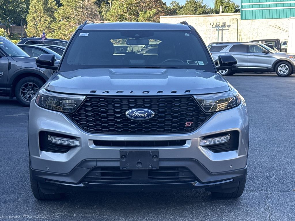 Used 2023 Ford Explorer - photo 2