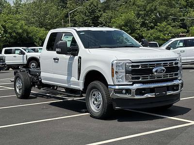 2025 Ford F-350 Super Cab SRW 4x4 Cab Chassis for sale #C50893 - photo 1