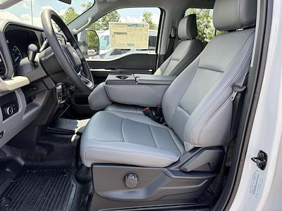 New 2025 Ford F-450 - photo 1